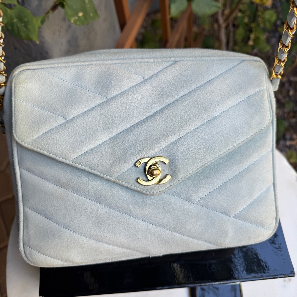 Chanel 90s Vintage Suede Quilted Camera Shoulder Bag - Picture 3 of 16